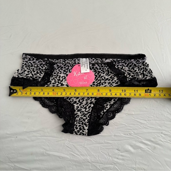 Kali and Wins animal print nylon & spandex panties - Picture 13 of 16